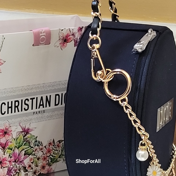 💥 Hostpick Dior Vanity Pouch Makeup Case with inner mirror Black circular 15×7c - Picture 10 of 16